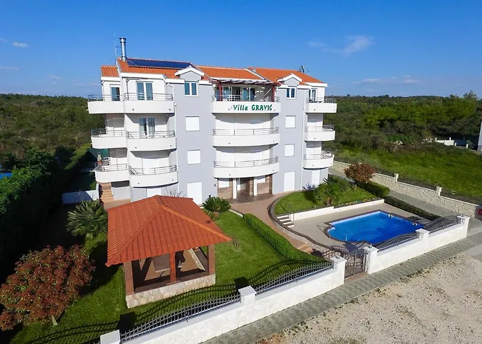 Appartement Gravic 2