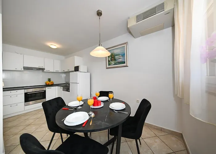 Appartement Gravic 2 *